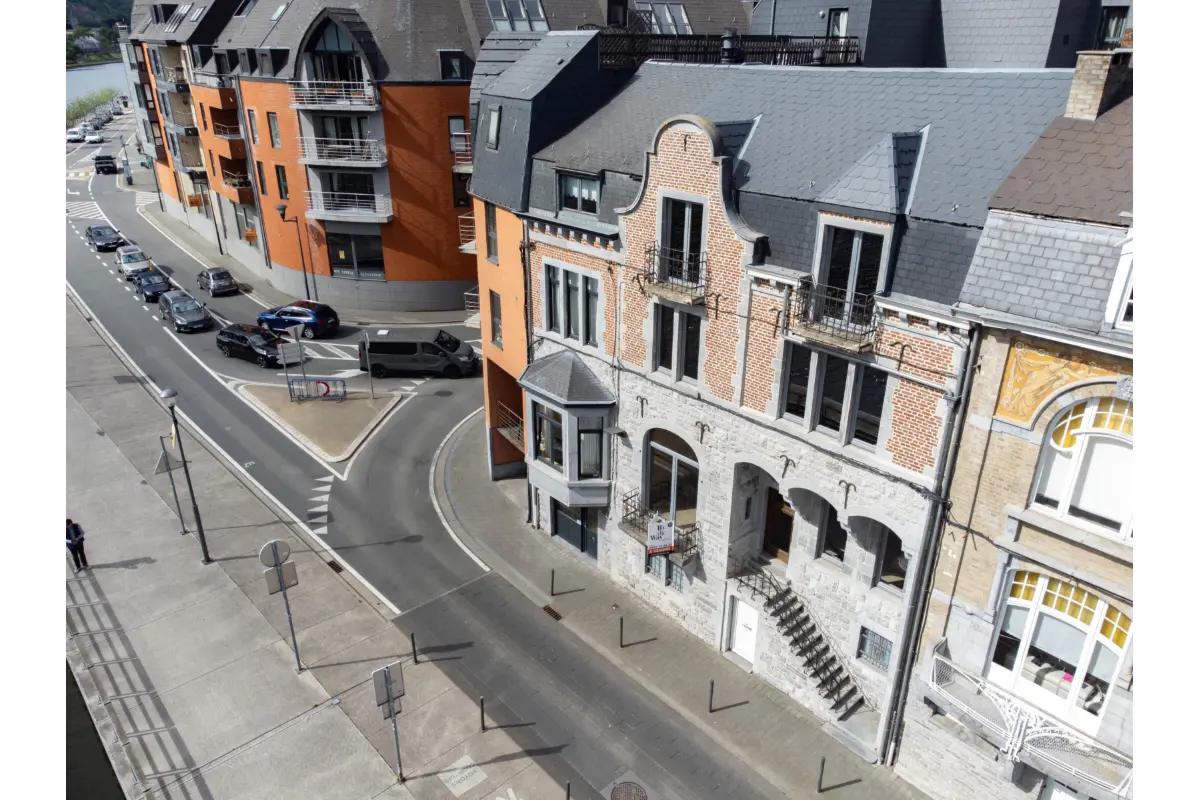 Handelszaak te  in Dinant 5500 507700.00€  slaapkamers 245.00m² - Zoekertje 688022