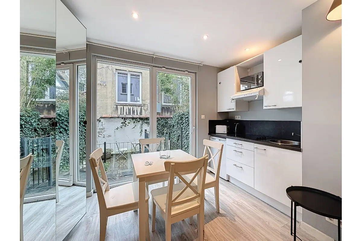 Studio à louer à Etterbeek 1040 1175.00€ 1 chambres 50.00m² - annonce 688046