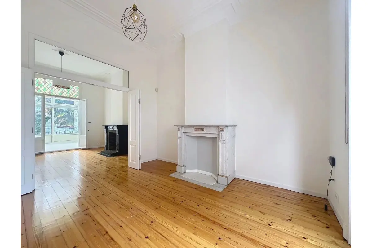 Maison à louer à Woluwe-Saint-Lambert 1200 3100.00€ 5 chambres 220.00m² - annonce 688202