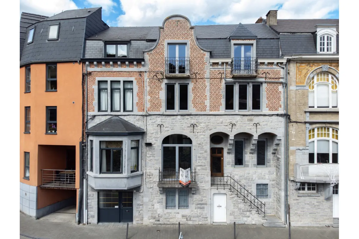 Huis te  in Dinant 5500 507700.00€ 9 slaapkamers 245.00m² - Zoekertje 688021