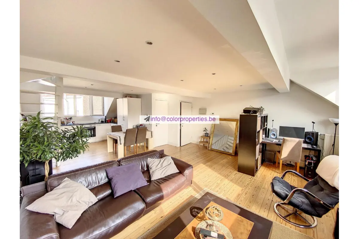 Penthouse à louer à Ixelles 1050 1300.00€ 1 chambres 77.00m² - annonce 688526