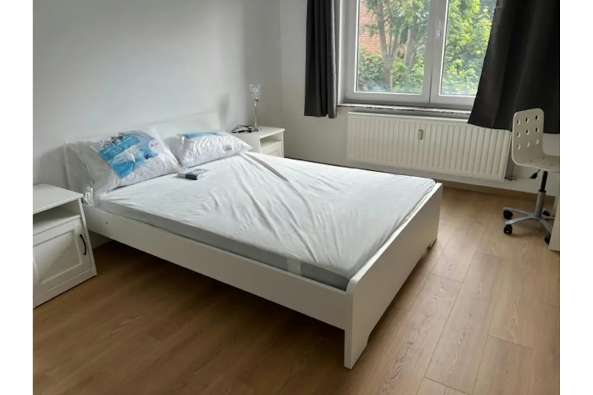 Immeuble mixte à louer à Uccle 1180 1180.00€  chambres m² - annonce 688502