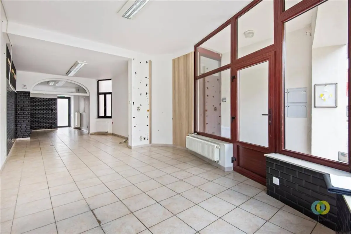 Commerce à louer à Neder-Over-Heembeek 1120 1100.00€  chambres 44.00m² - annonce 742511