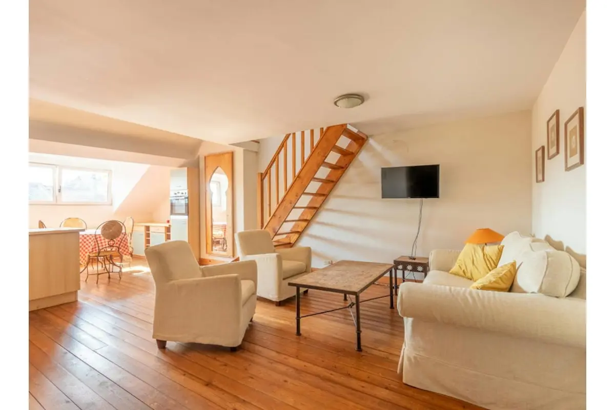 Appartement à louer à Saint-Josse-ten-Noode 1210 1180.00€  chambres m² - annonce 688508