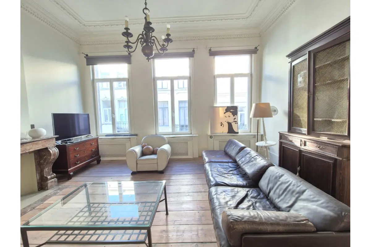 Appartement à louer à Saint-Josse-ten-Noode 1210 1350.00€ 1 chambres 65.00m² - annonce 689558