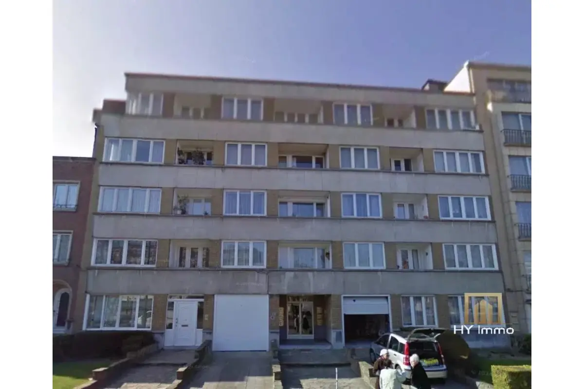 Parking & garage te  koop in Sint-Jans-Molenbeek 1080 25000.00€  slaapkamers m² - Zoekertje 689358