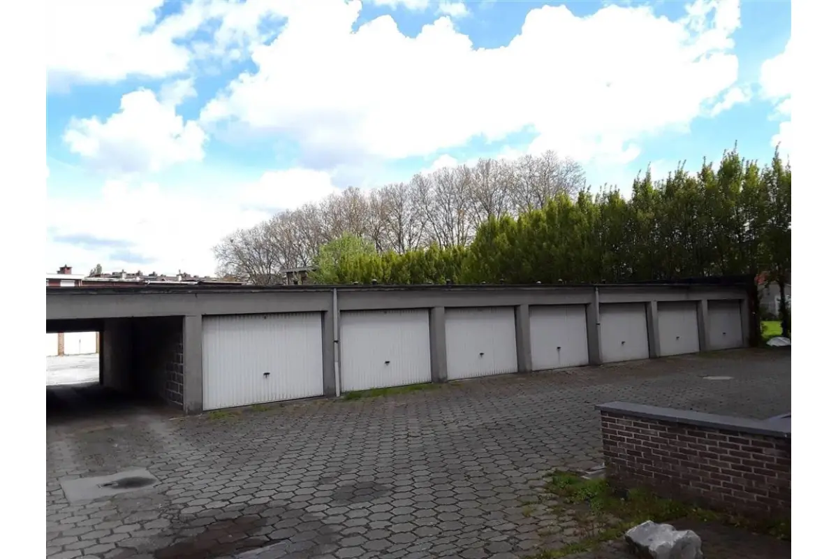 Parking / garage à vendre à Evere 1140 440000.00€  chambres m² - annonce 689891