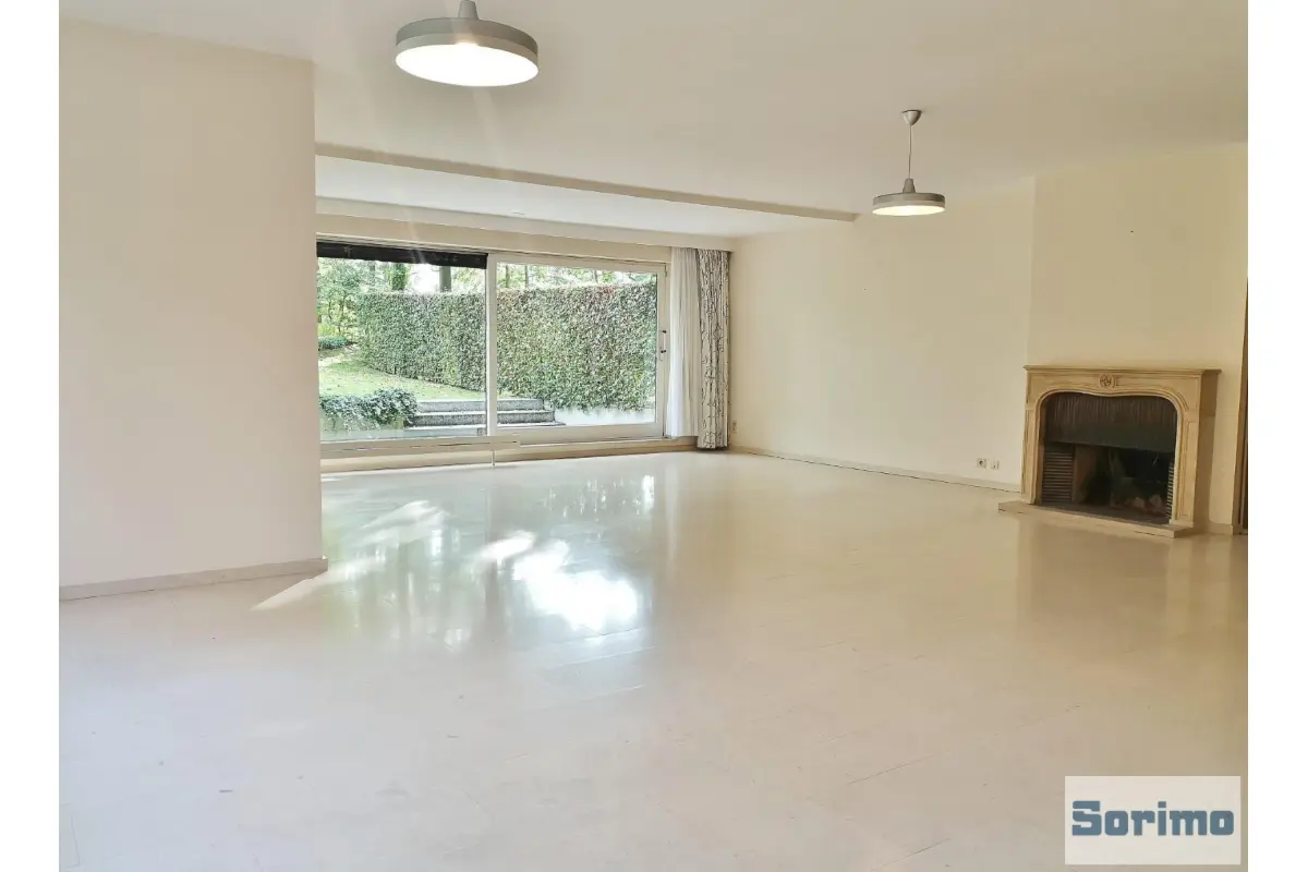 Benedenverdieping te  huur in Oudergem 1160 1900.00€ 3 slaapkamers 178.00m² - Zoekertje 689696