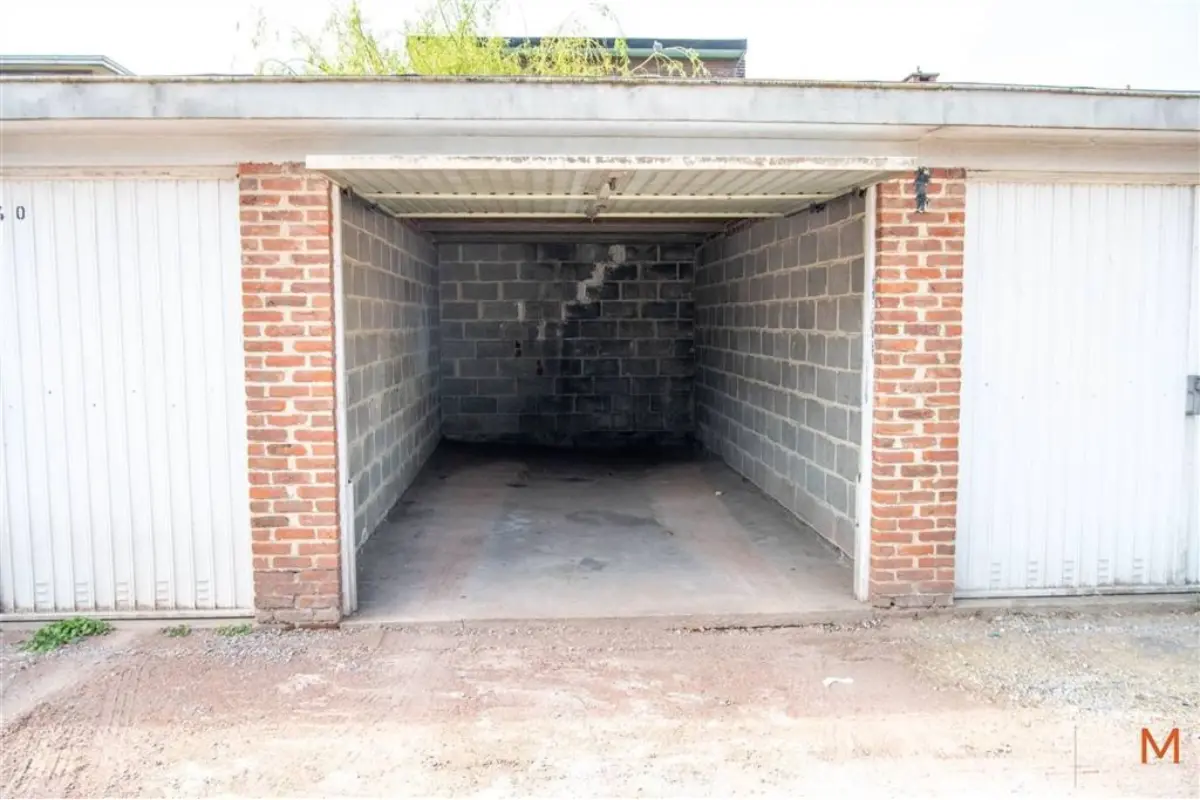 Parking / garage à vendre à Evere 1140 28000.00€  chambres m² - annonce 689904