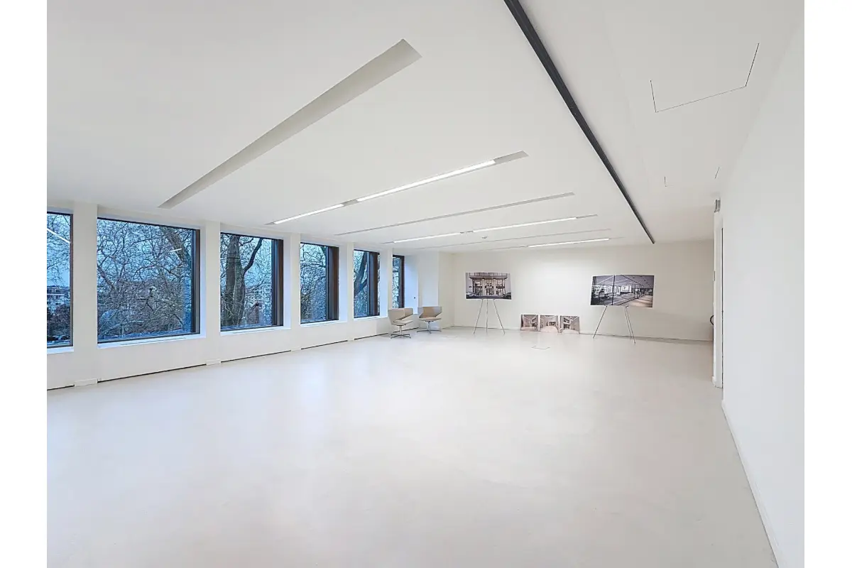 Commerce à louer à Bruxelles 1000 9666.00€  chambres 407.00m² - annonce 690845