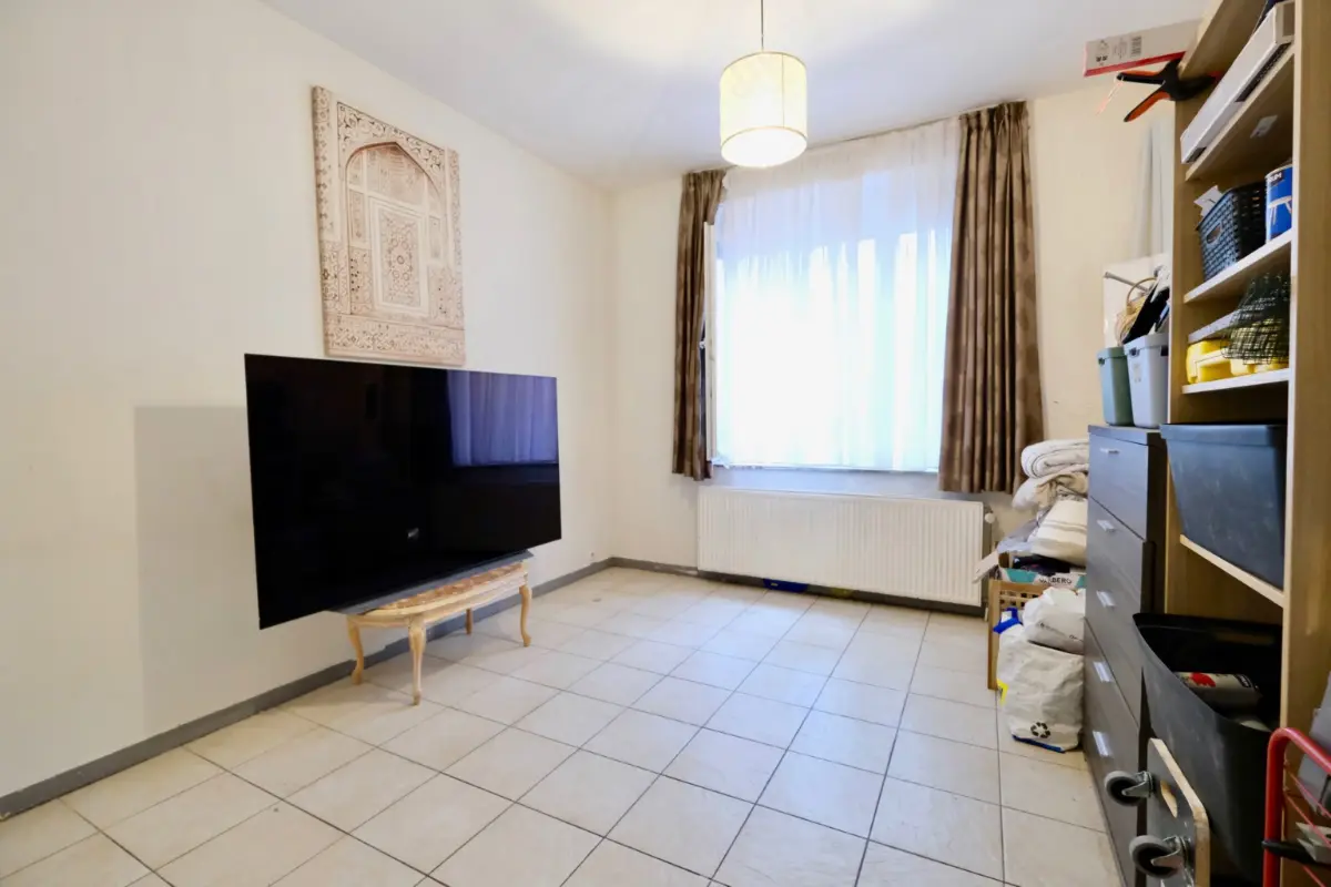 Rez-de-chaussée à vendre à Molenbeek-Saint-Jean 1080 219000.00€ 2 chambres 63.00m² - annonce 690548