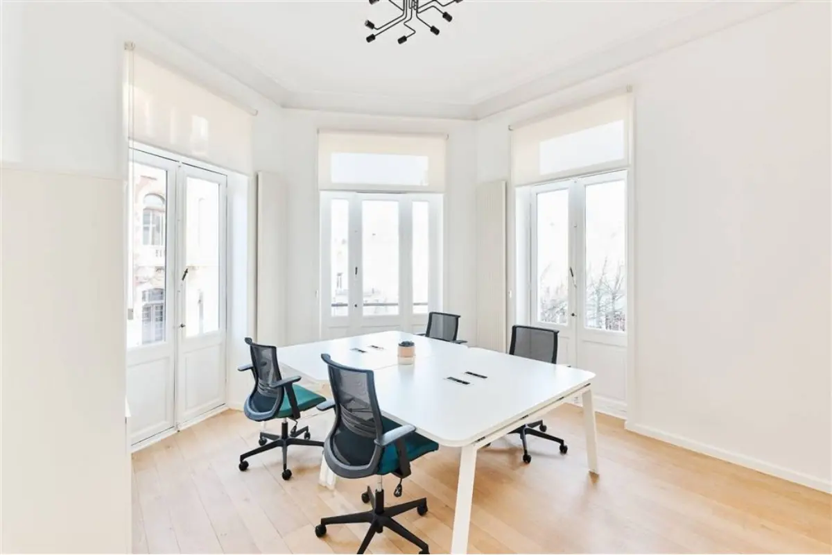 Handelszaak te  in Brussel 1000 1250.00€  slaapkamers m² - Zoekertje 690380