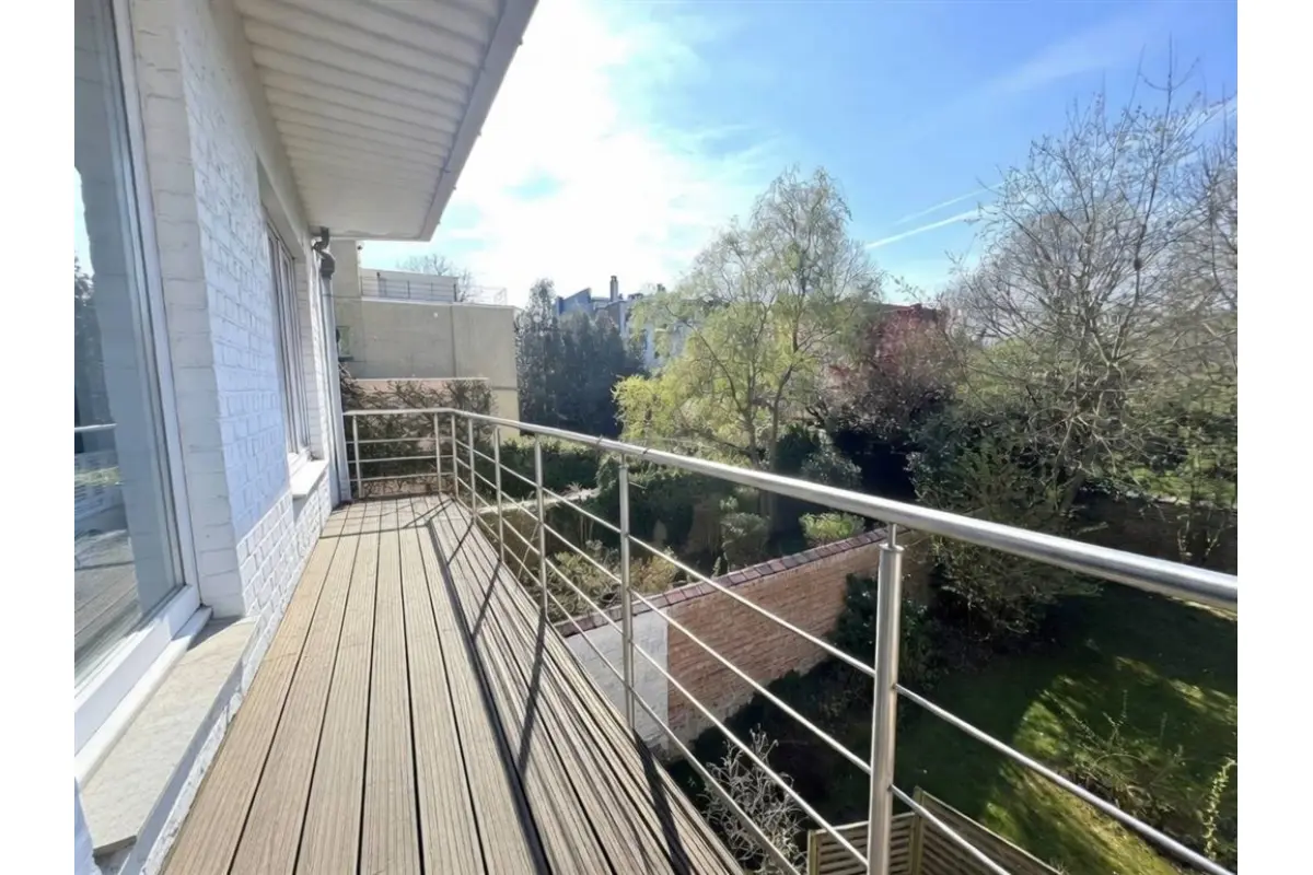 Appartement à  à Woluwe-Saint-Pierre 1150 410000.00€ 2 chambres 110.00m² - annonce 690730