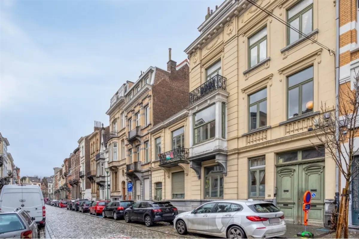 Maison à vendre à Molenbeek-Saint-Jean 1080 0.00€ 24 chambres 1389.00m² - annonce 690692