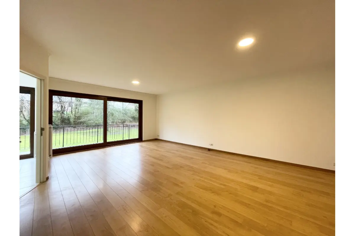 Appartement te  huur in Sint-Pieters-Woluwe 1150 1950.00€ 3 slaapkamers 120.00m² - Zoekertje 690760