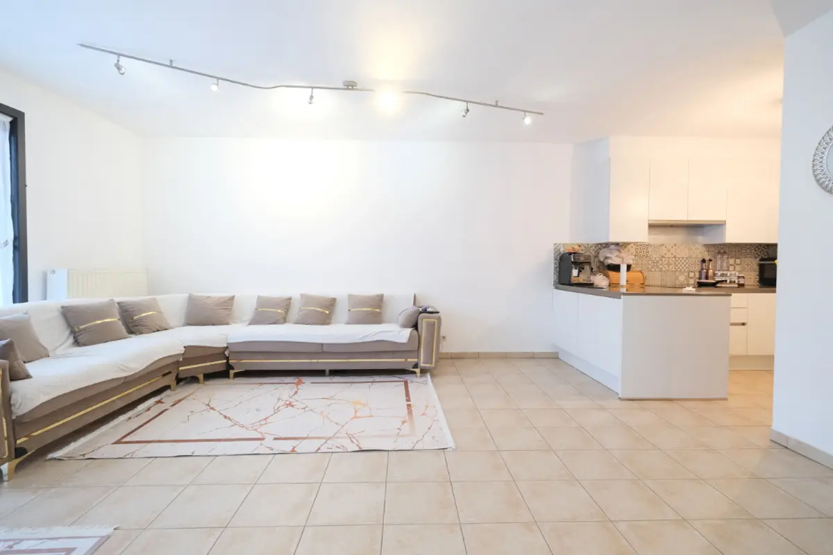 Appartement à  à Koekelberg 1081 325000.00€ 3 chambres 102.00m² - annonce 690444