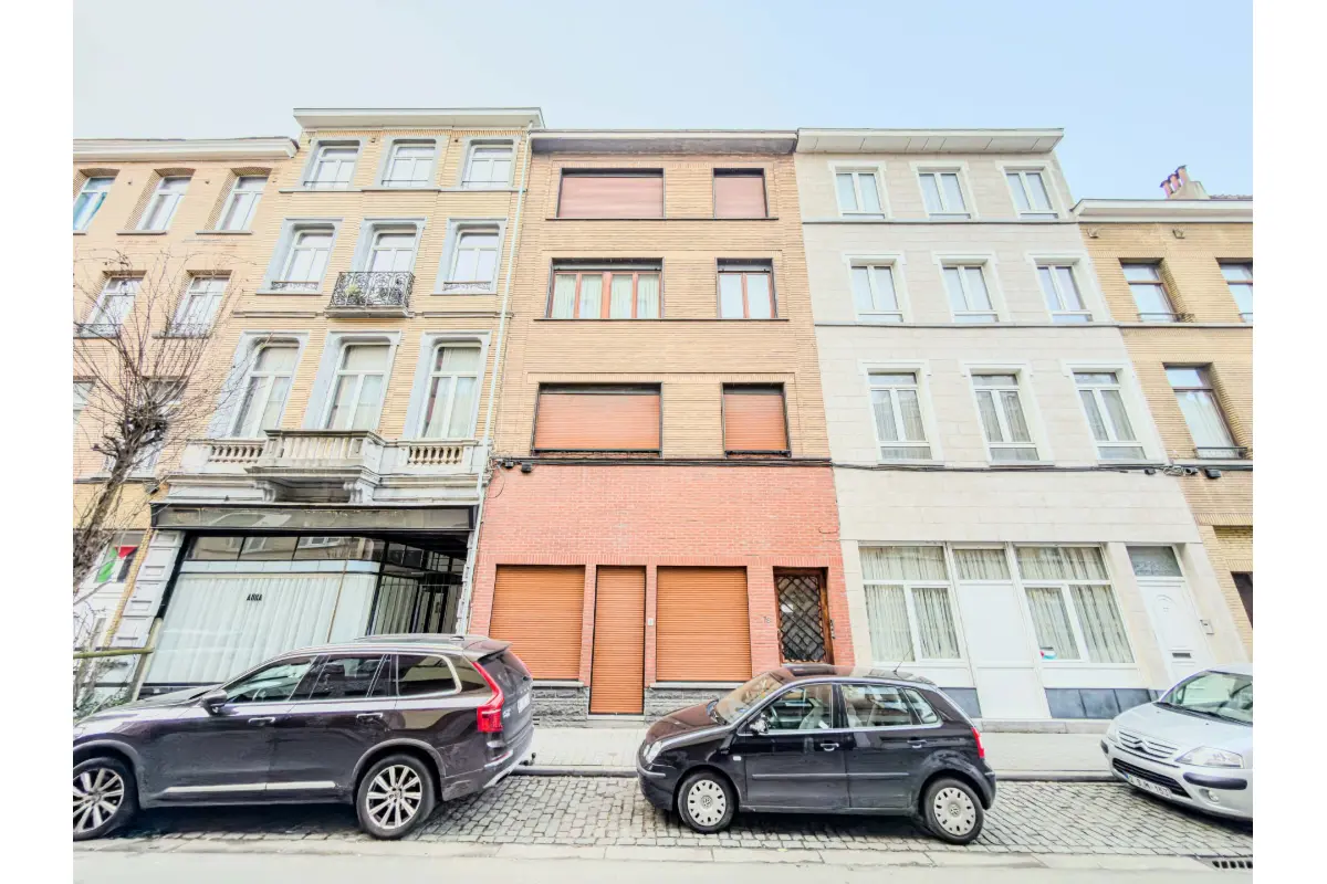 Appartement te  in Sint-Jans-Molenbeek 1080 229000.00€ 2 slaapkamers 82.00m² - Zoekertje 692067