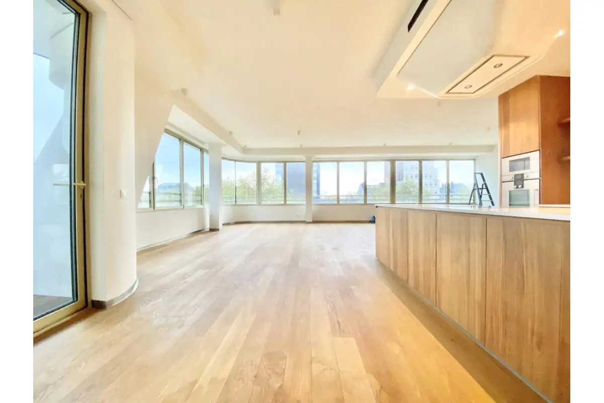 Appartement te  in Elsene 1050 2700.00€ 2 slaapkamers 139.00m² - Zoekertje 691773