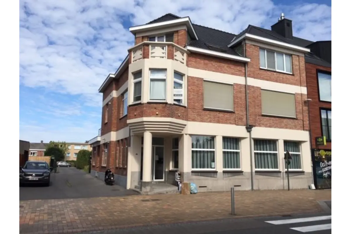 Triplex te  huur in Oostkamp 8020 875.00€ 3 slaapkamers 100.00m² - Zoekertje 691390