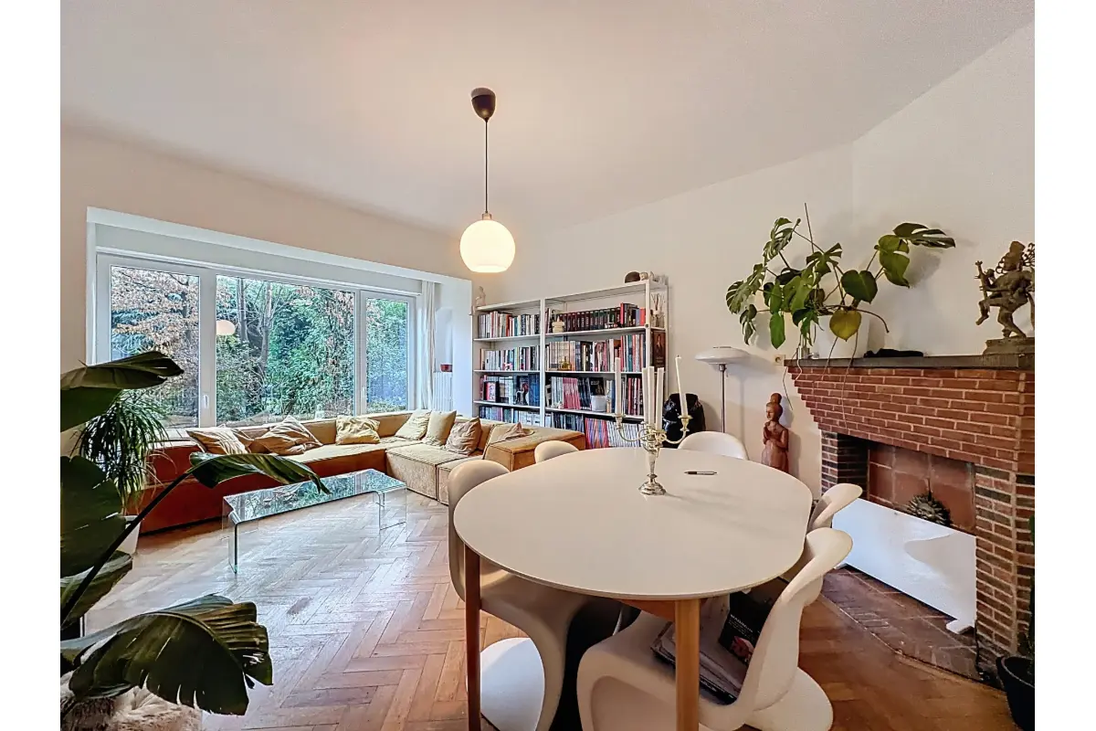 Rez-de-chaussée à louer à Woluwe-Saint-Lambert 1200 1200.00€ 1 chambres 74.00m² - annonce 691889