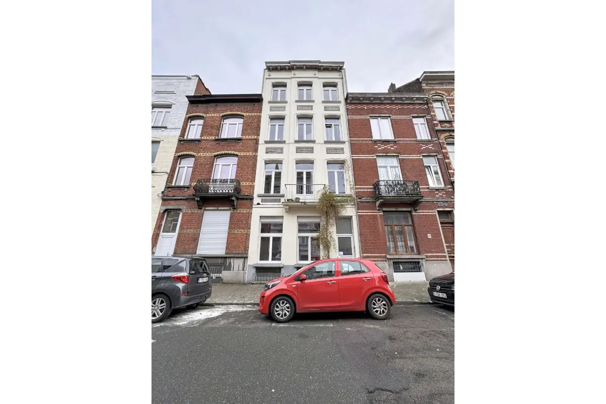 Appartement te  in Sint-Gillis 1060 1250.00€ 2 slaapkamers 66.00m² - Zoekertje 693423