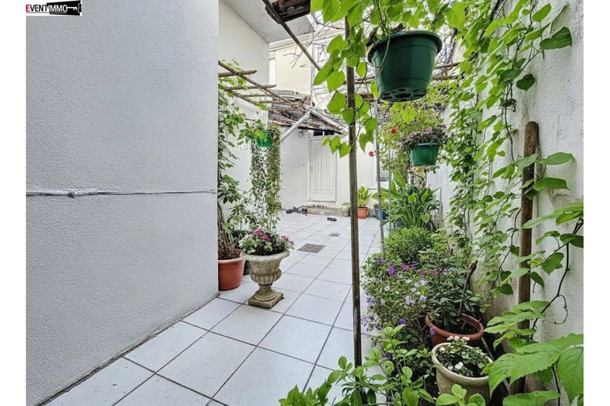 Huis te  koop in Sint-Joost-ten-Node 1210 260000.00€ 2 slaapkamers 105.00m² - Zoekertje 693353