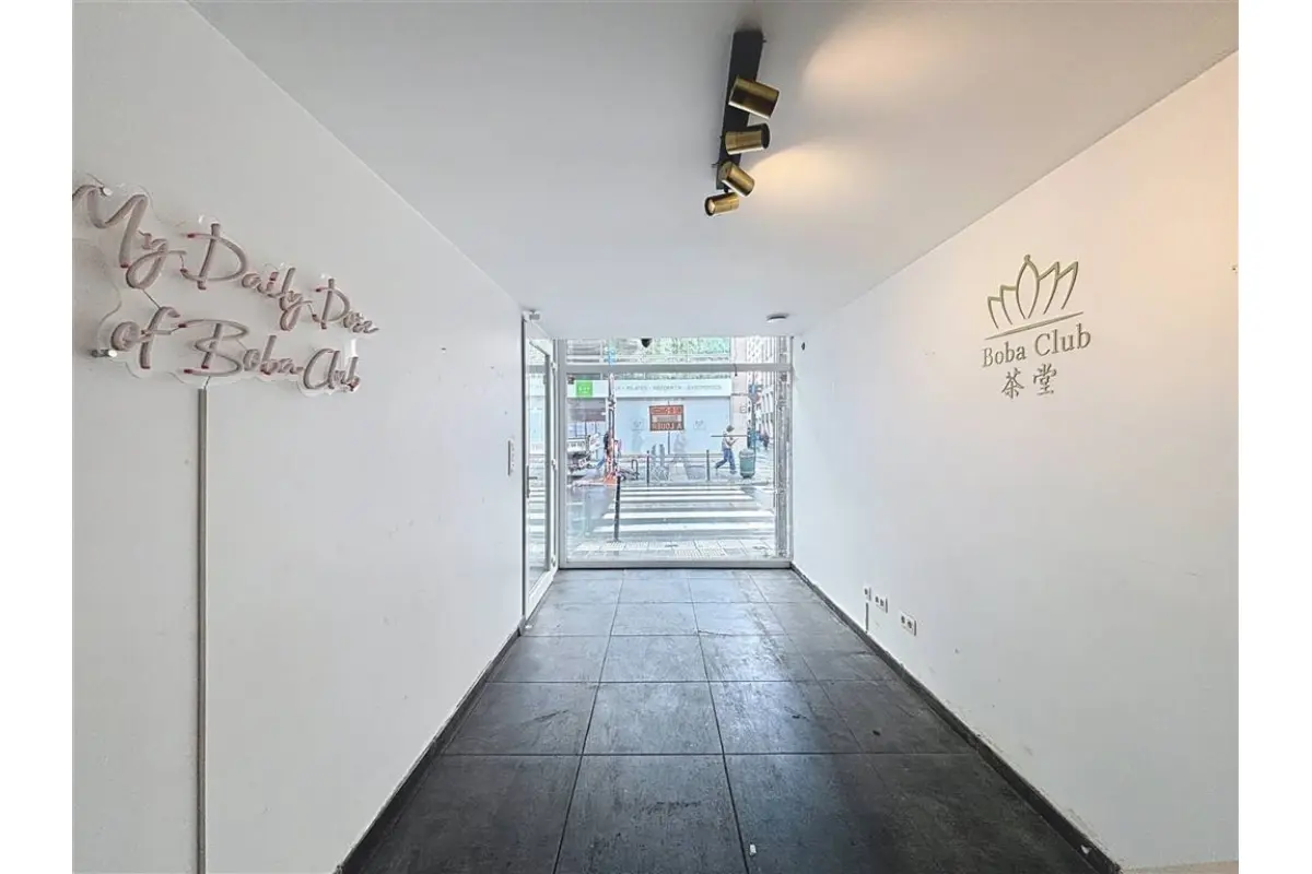 Handelszaak te  huur in Brussel 1000 1600.00€  slaapkamers m² - Zoekertje 692784