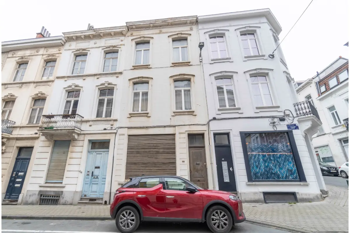 Huis te  koop in Elsene 1050 400000.00€ 5 slaapkamers 142.00m² - Zoekertje 693038