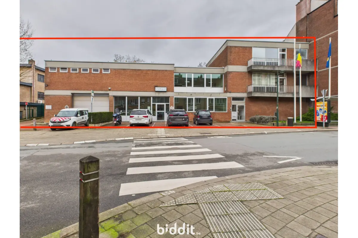 Immeuble mixte à vendre à Uccle 1180 1500000.00€  chambres m² - annonce 692912