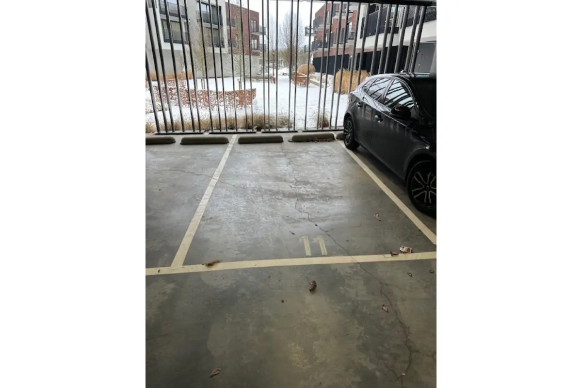 Parking te  in Machelen 1830 150.00€  slaapkamers m² - Zoekertje 692720