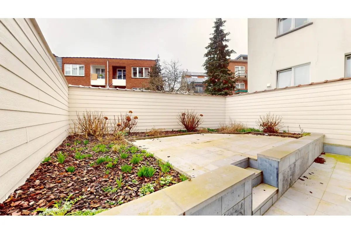 Appartement à  à Woluwe-Saint-Lambert 1200 1200.00€ 1 chambres 84.00m² - annonce 693513