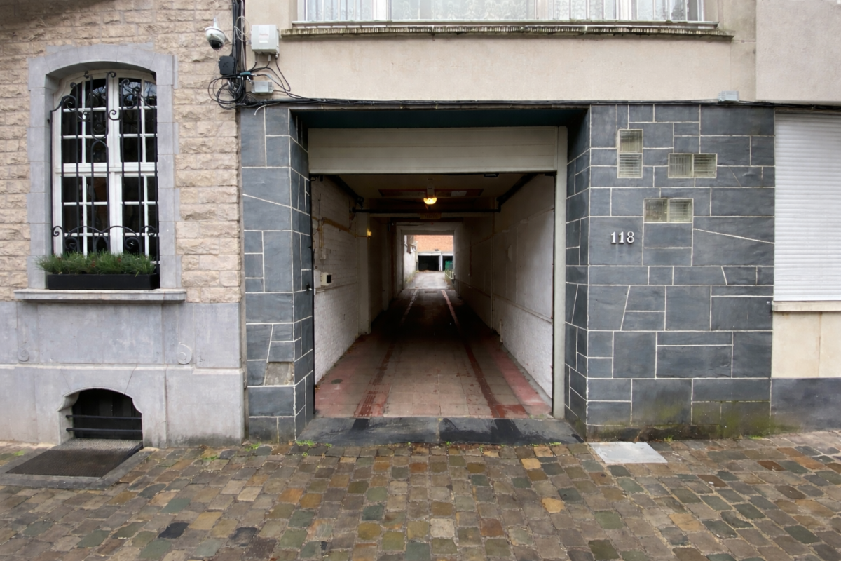 Parking / garage à vendre à Ixelles 1050 90000.00€  chambres m² - annonce 694252