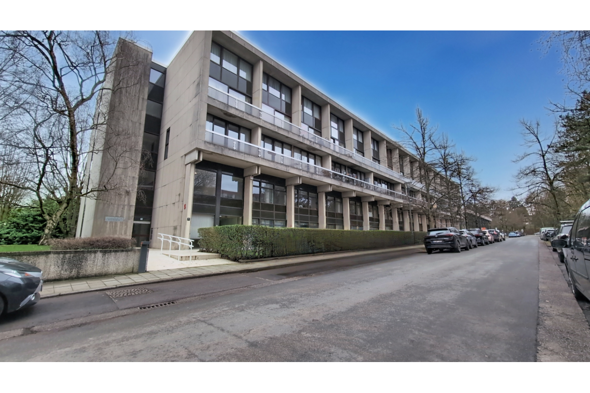 Handelszaak te  koop in Watermaal-Bosvoorde 1170 900000.00€  slaapkamers 580.00m² - Zoekertje 694128