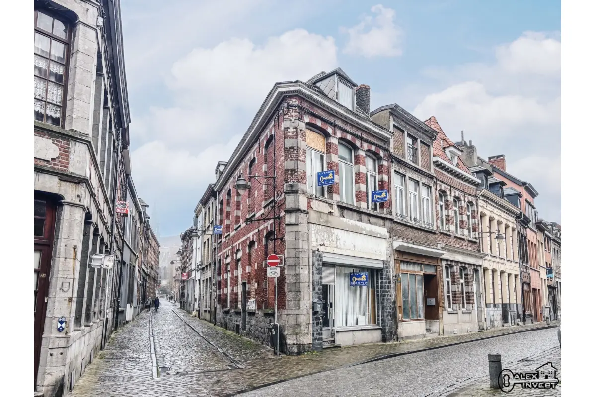 Immeuble de rapport - Immeuble à appartement à vendre à Mons 7000 165000.00€ 4 chambres 155.00m² - annonce 694176