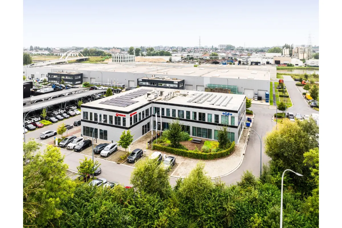 Immeuble de rapport - Immeuble à appartement à vendre à Drogenbos 1620 4631000.00€  chambres 2039.00m² - annonce 694427