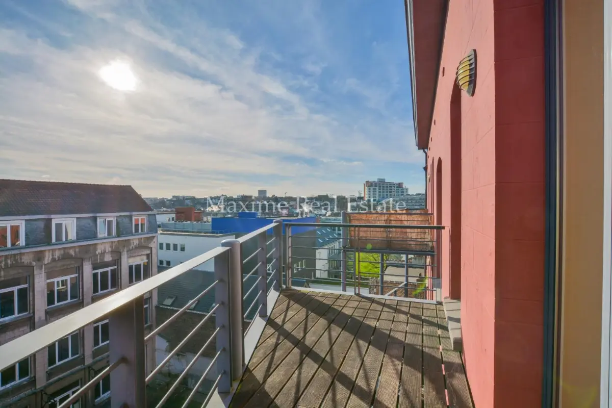 Appartement à  à Etterbeek 1040 1550.00€ 2 chambres 105.00m² - annonce 694236