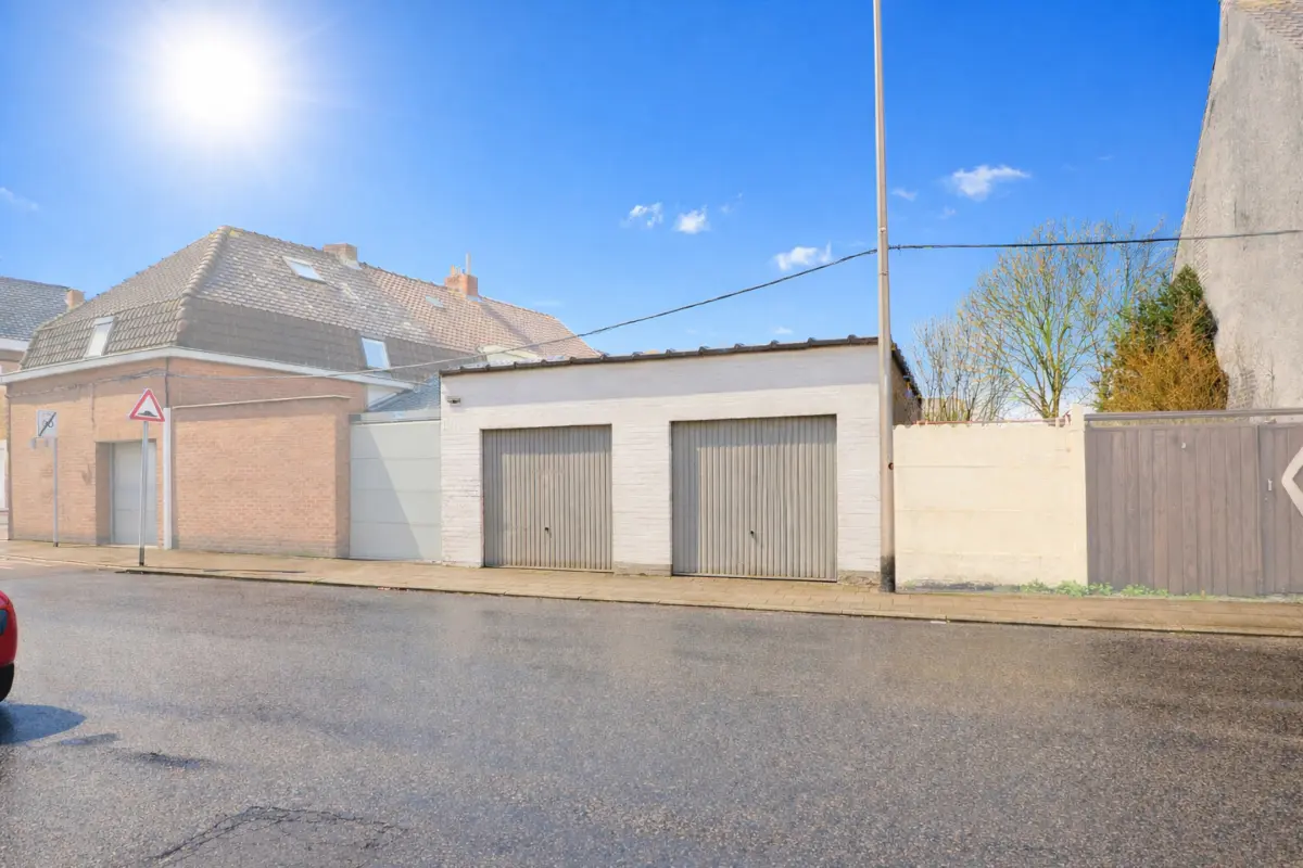 Parking / garage à vendre à Mouscron 7700 52000.00€  chambres m² - annonce 694578