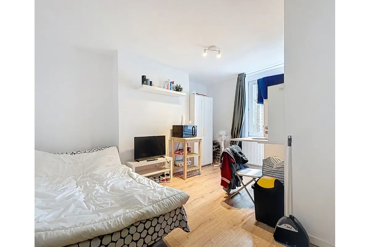 Studio te  huur in Brussel 1000 750.00€  slaapkamers 19.00m² - Zoekertje 694333