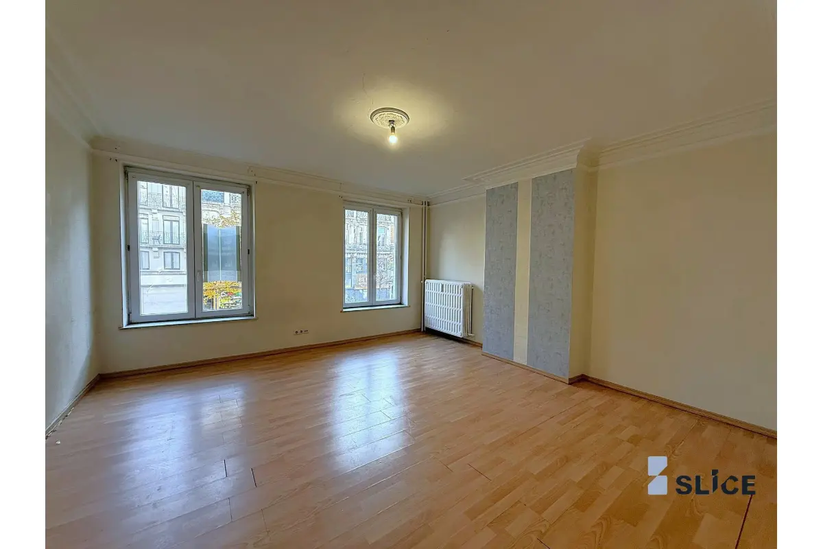 Appartement à vendre à Bruxelles 1000 235000.00€ 2 chambres 98.00m² - annonce 693997