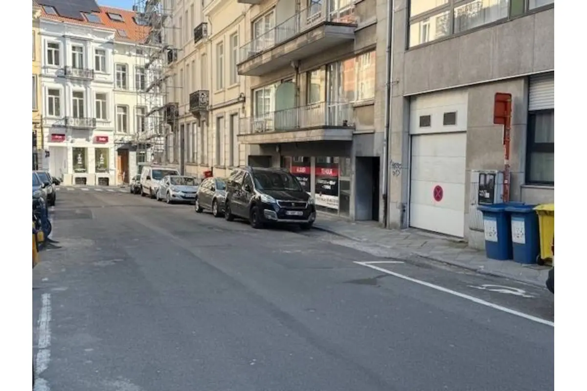 Parking à vendre à Ixelles 1050 35000.00€  chambres m² - annonce 694017