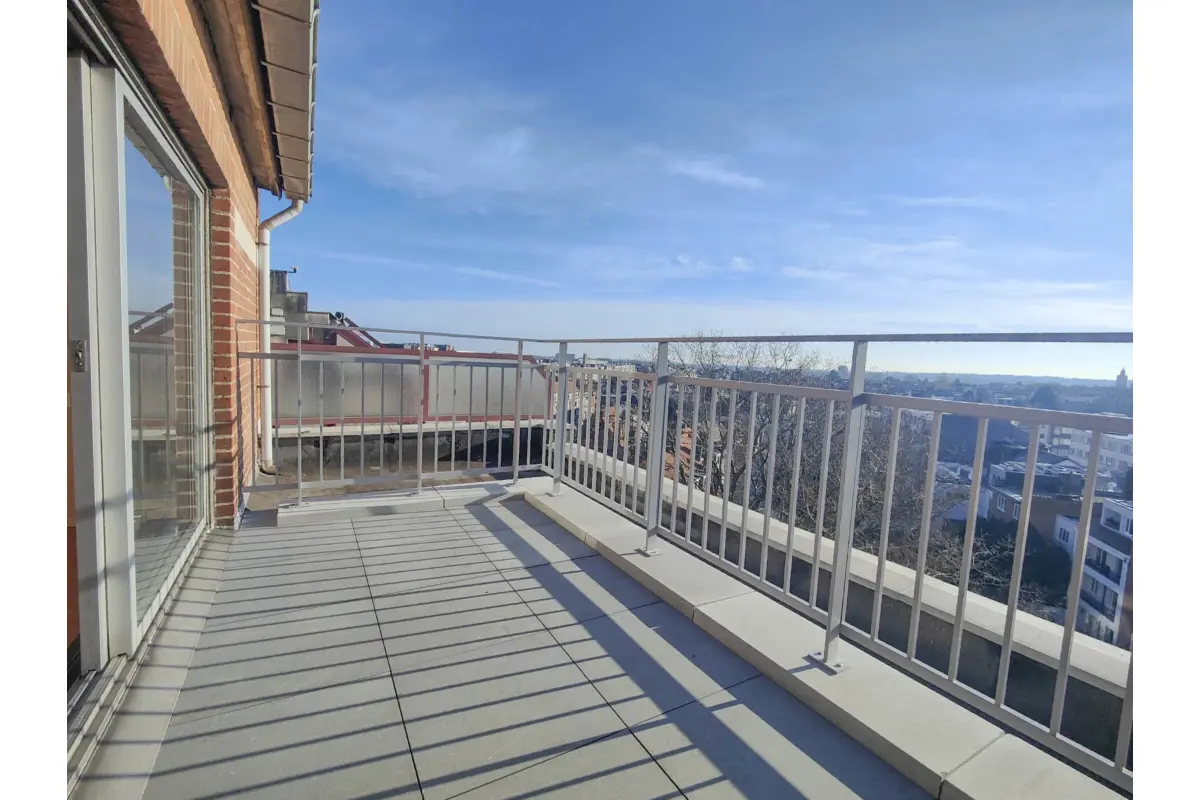 Penthouse te  koop in Sint-Lambrechts-Woluwe 1200 275000.00€ 1 slaapkamers 56.00m² - Zoekertje 695487