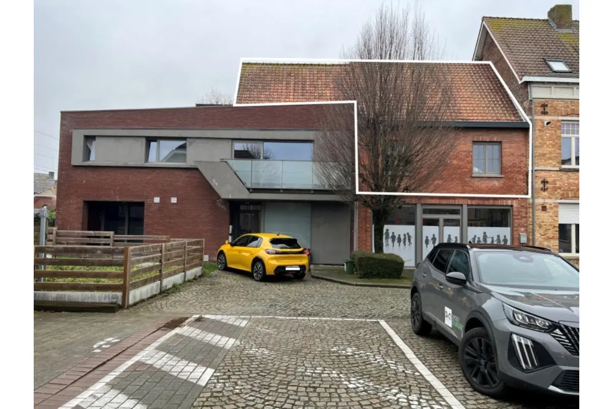 Duplex à louer à Vlamertinge 8908 640.00€ 2 chambres 90.00m² - annonce 694719