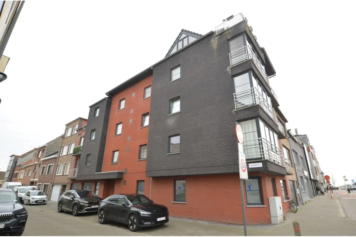 Duplex à louer à Ostende 8400 950.00€ 3 chambres m² - annonce 694718