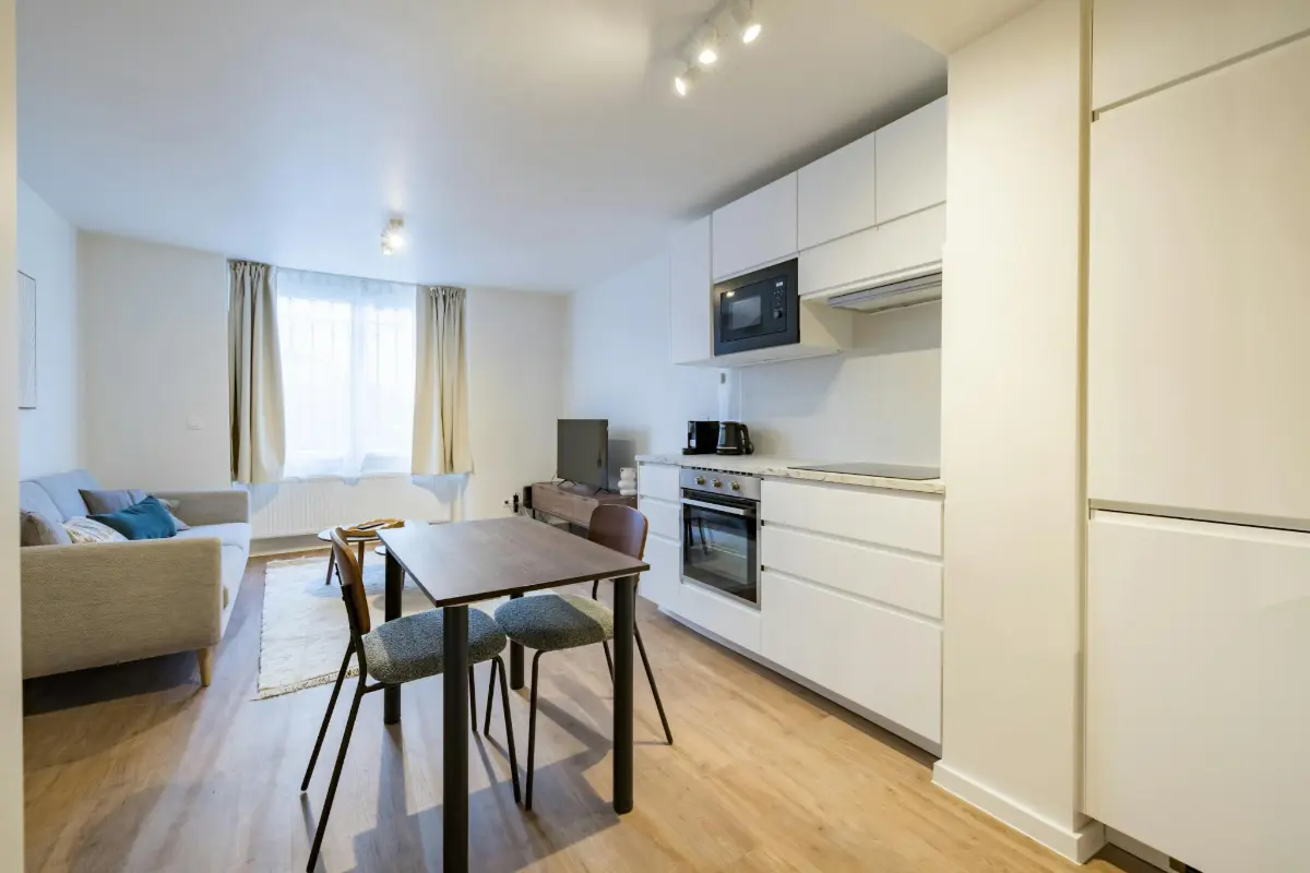 Huis te  huur in Etterbeek 1040 1300.00€  slaapkamers m² - Zoekertje 694721