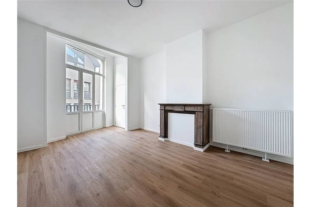 Appartement à louer à Bruxelles 1000 1200.00€ 1 chambres 75.00m² - annonce 695830