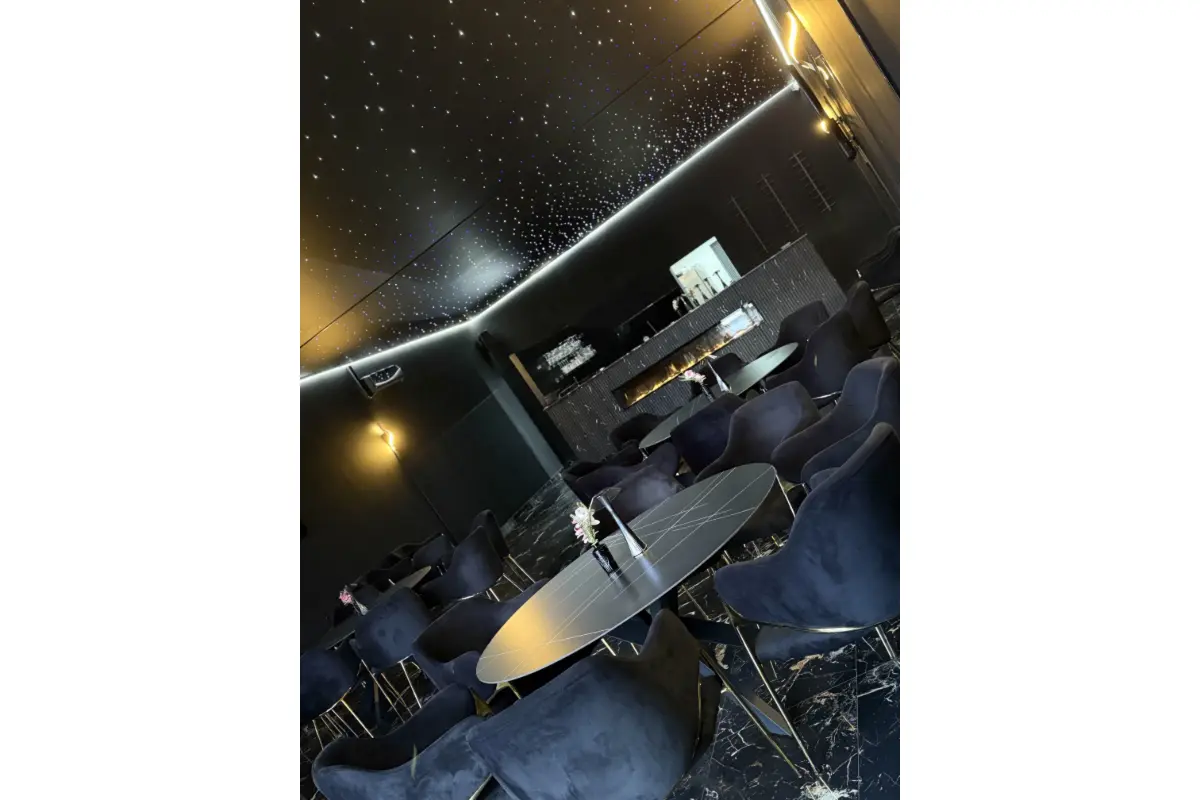 Handelszaak te  koop in Montigny-le-Tilleul 6110 120000.00€ 0 slaapkamers m² - Zoekertje 695872