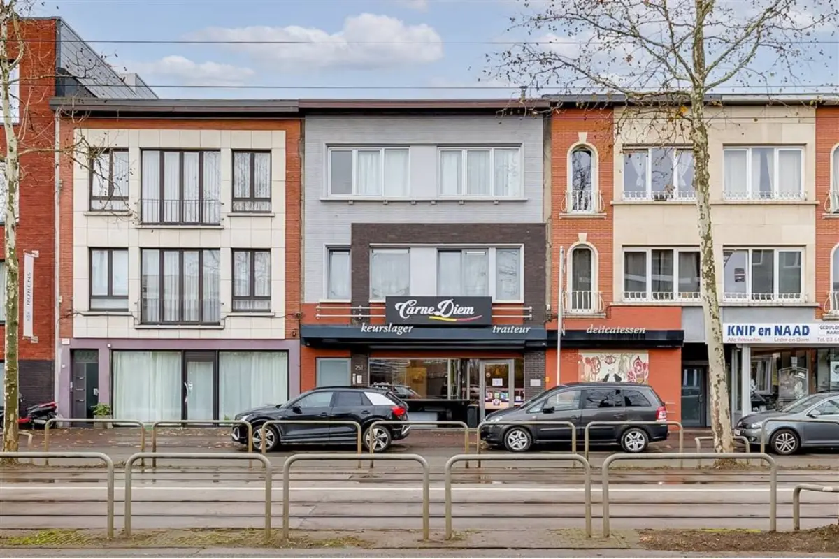 Appartementsgebouw te  koop in Mortsel 2640 725000.00€ 5 slaapkamers 340.00m² - Zoekertje 695685