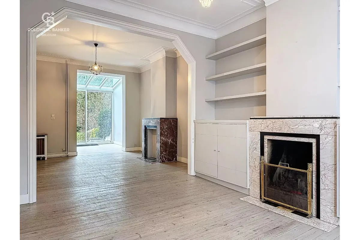 Huis te  huur in Ukkel 1180 3370.00€ 5 slaapkamers 226.00m² - Zoekertje 695653