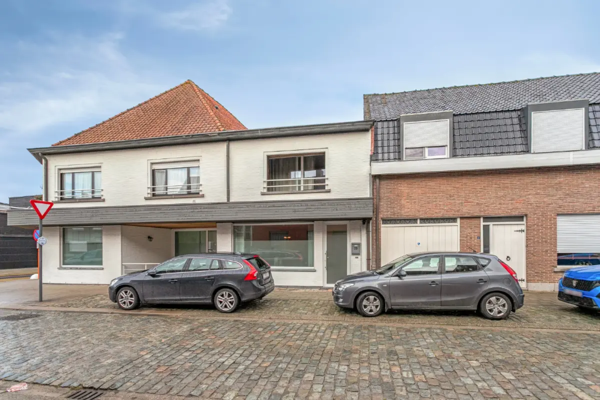 Appartementsgebouw te  koop in Oostnieuwkerke 8840 189000.00€ 2 slaapkamers 104.00m² - Zoekertje 695740