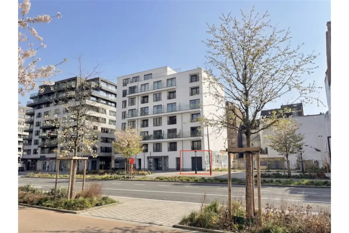 Parking & garage te  koop in Brussel 1000 34500.00€  slaapkamers m² - Zoekertje 696500